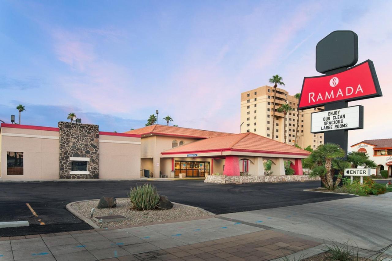 מלון Ramada By Wyndham Mesa Downtown מראה חיצוני תמונה